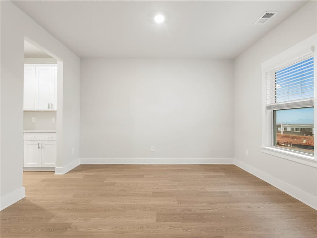Property image 4 at 1018 Hillcraft Drive, Greer, SC 29651