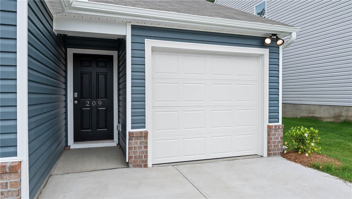 Property image 5 at 209 Licklog Court, Seneca, SC 29678