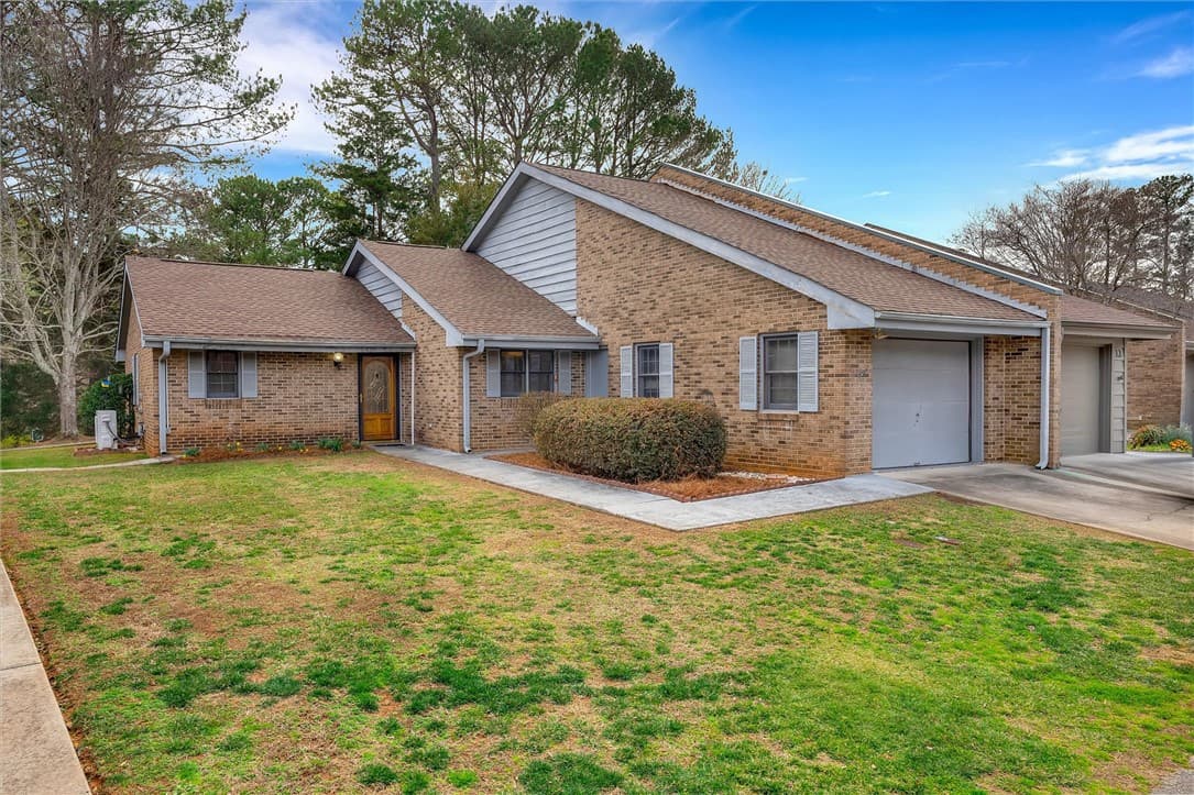 Property image 2 at 10 Birch Place, Clemson, SC 29631