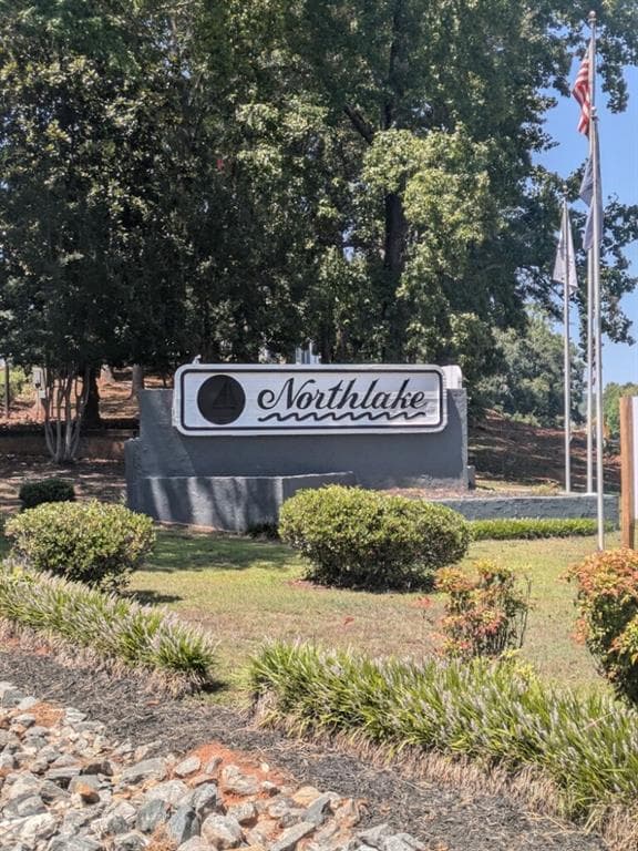 1210 Northlake Drive