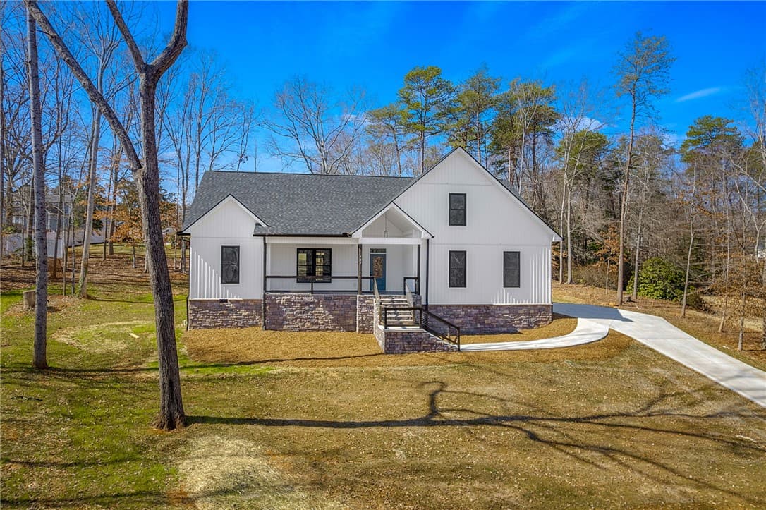 Property image 2 at 107 Bentwood Lane, Pickens, SC 29671