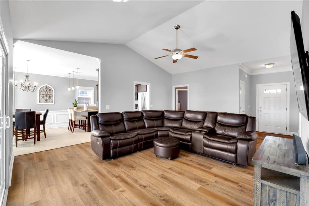 Property image 3 at 128 Alberta Circle, Piedmont, SC 29673