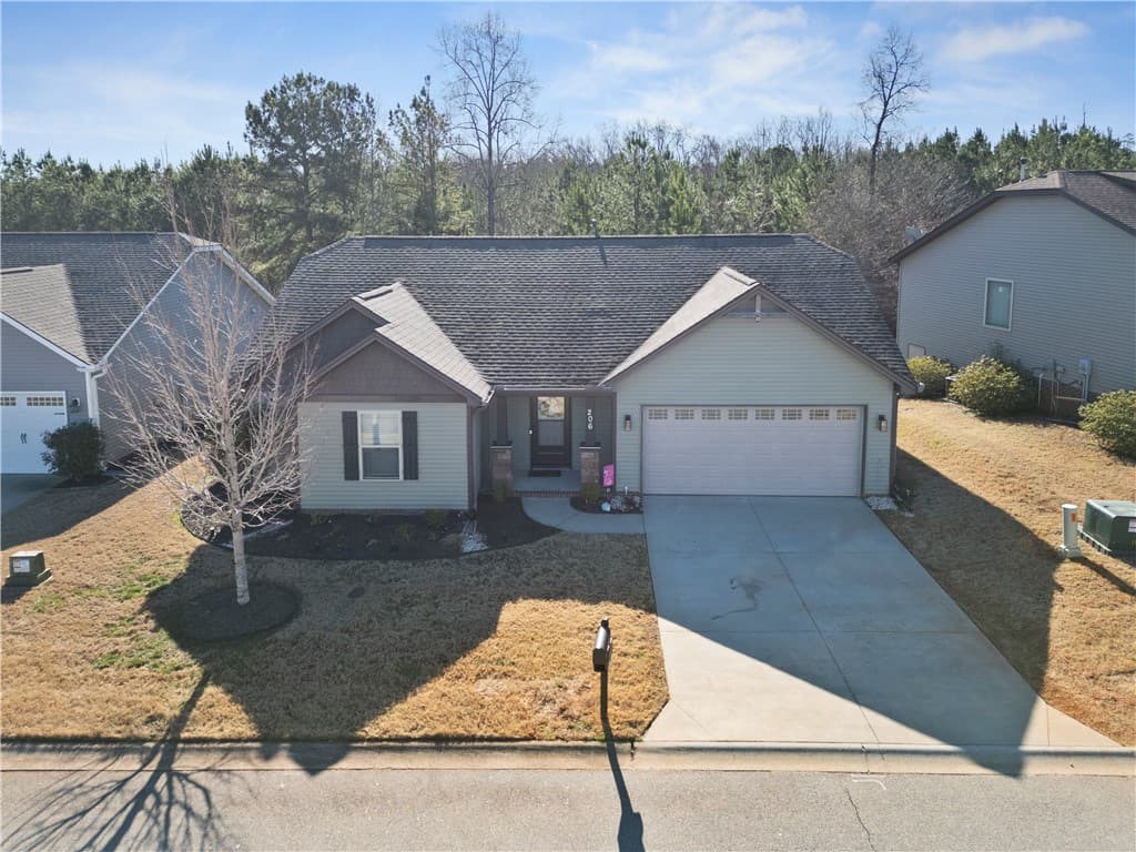 Property image 2 at 206 Stonegate Drive, Seneca, SC 29678