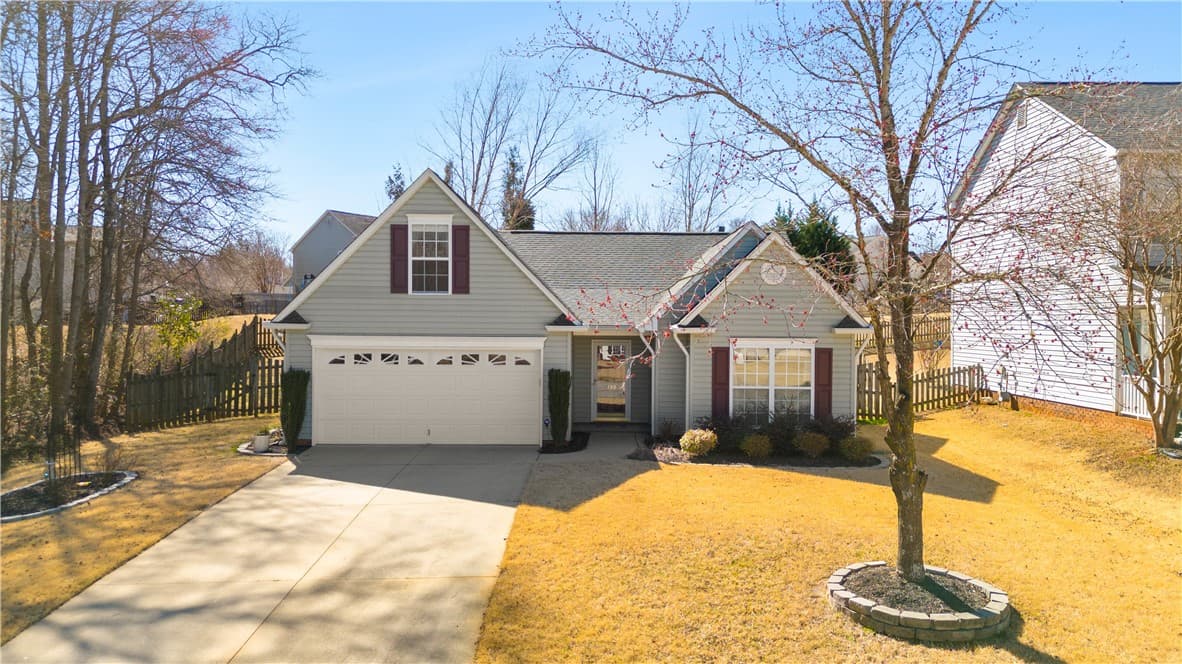 Property image 1 at 150 Longwood Lane, Easley, SC 29642