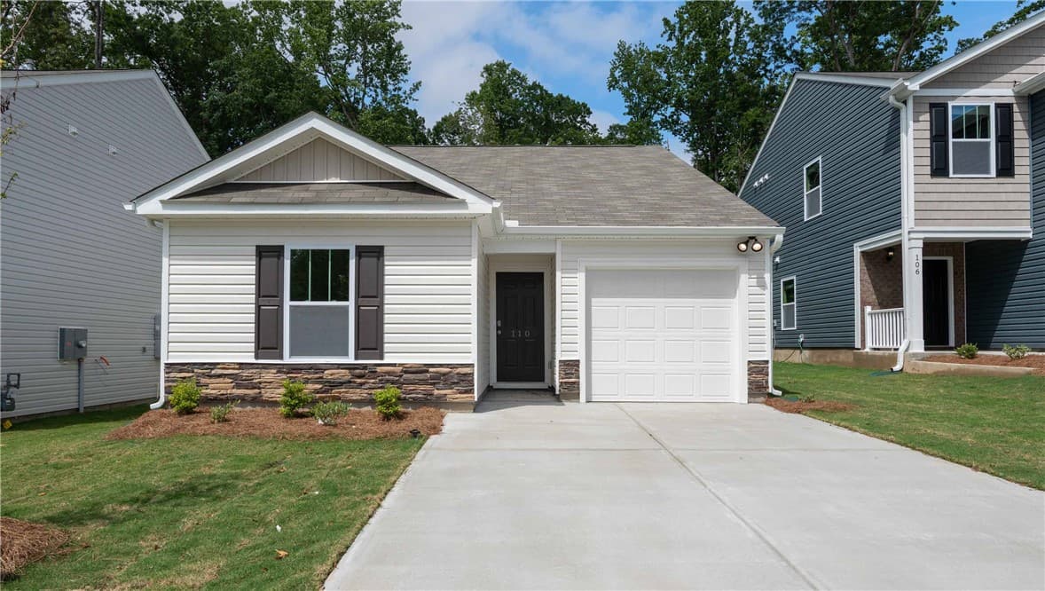 Property image 2 at 110 Licklog Court, Seneca, SC 29678