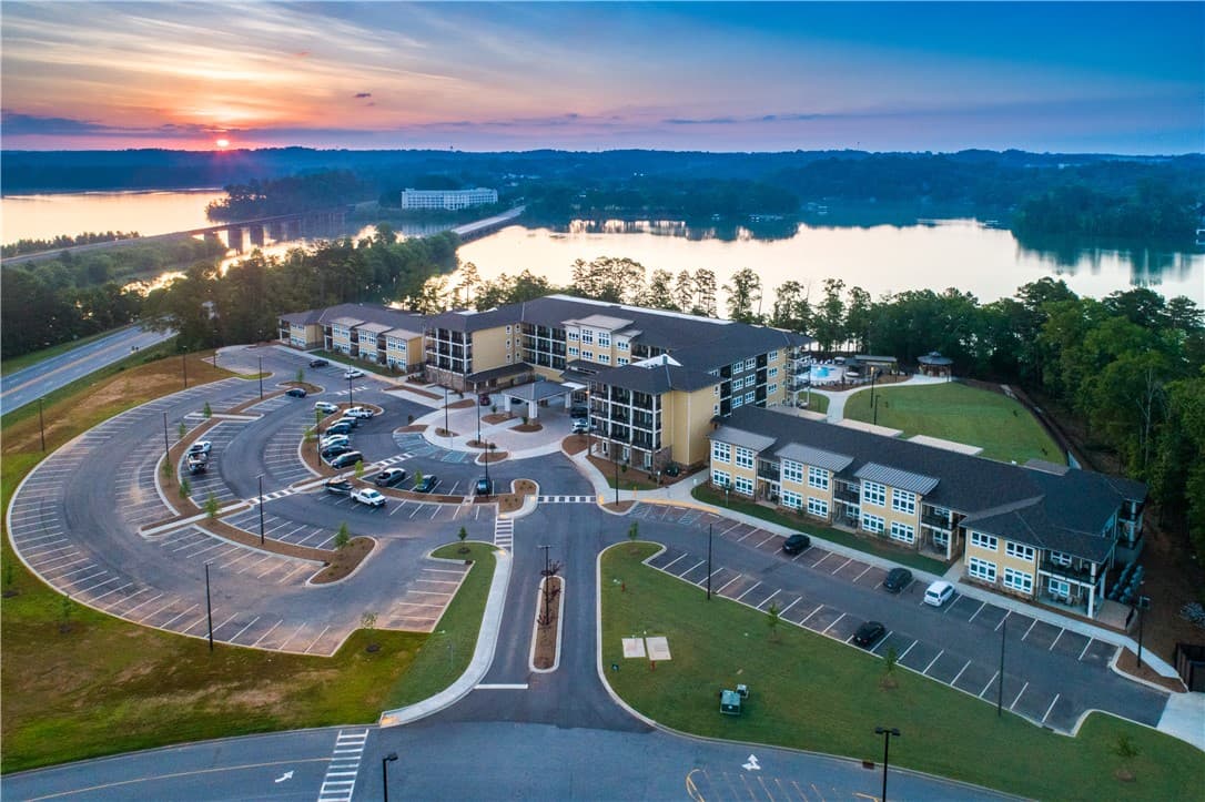 Lakeside Lodge-Clemson
