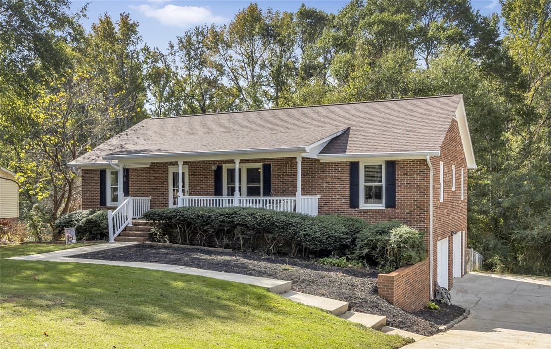 Property image 4 at 400 Quail Run Circle, Fountain Inn, SC 29644