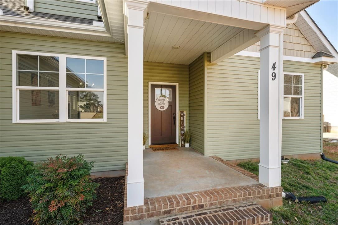 Property image 3 at 49 Puckett Mill Way, Central, SC 29630