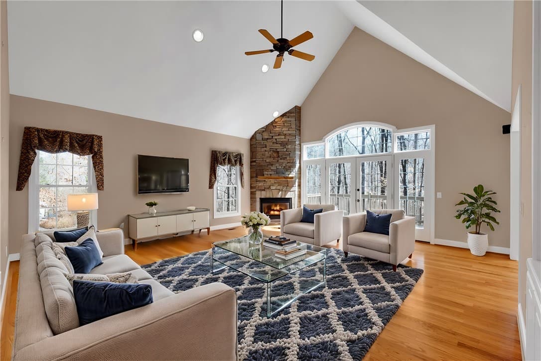 Property image 4 at 523 Heron Cove Circle, Seneca, SC 29672