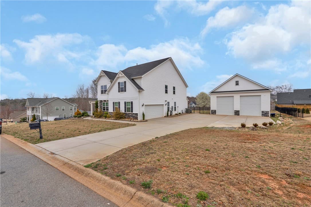 Property image 3 at 1007 Waterside Drive, Easley, SC 29642
