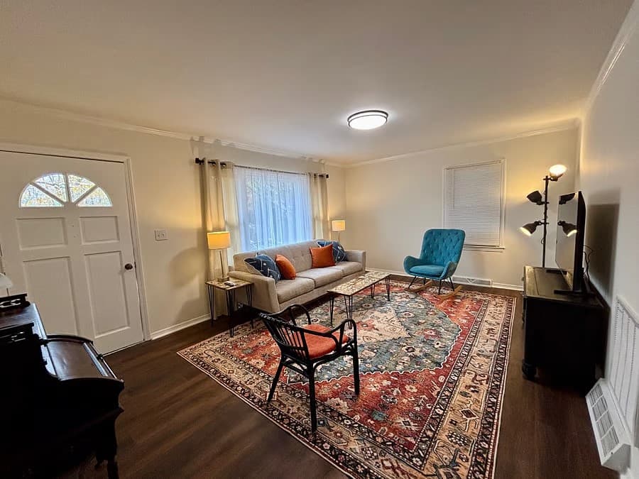 Property image 2 at 10 Yeoman Street, Greenville, SC 29605