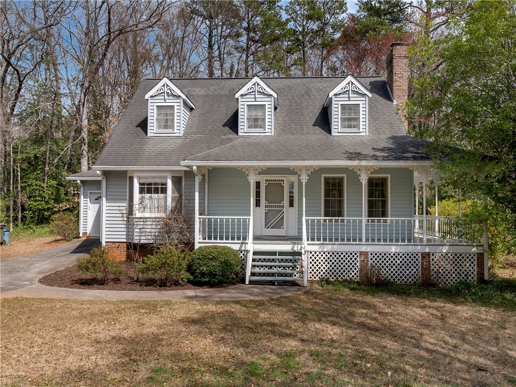 504 Squire Circle