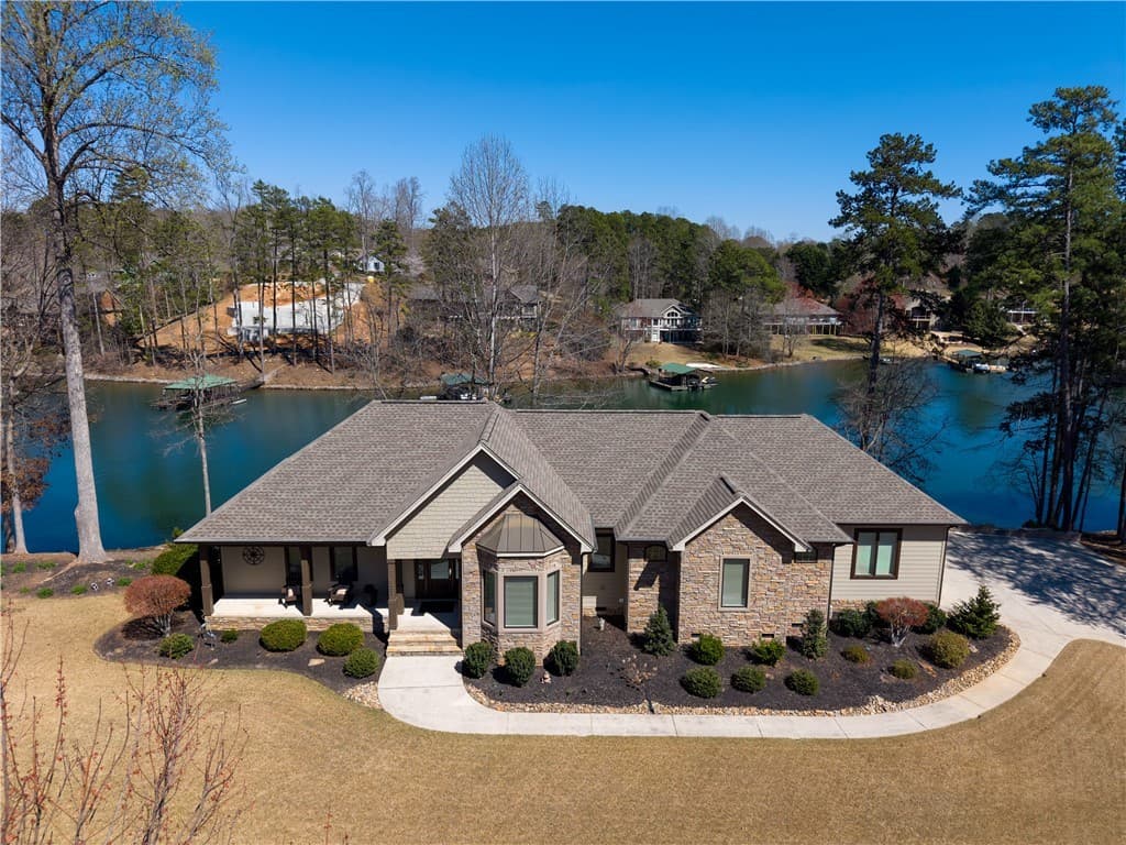 Property image 1 at 122 Shelter Cove Drive, Seneca, SC 29672