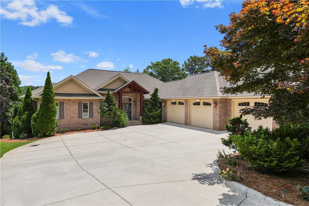 Property image 3 at 125 Abaco Lane, Seneca, SC 29672