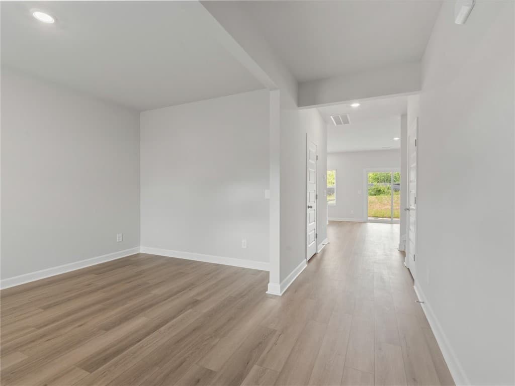 Property image 3 at 215 Maxwell Drive, Easley, SC 29642