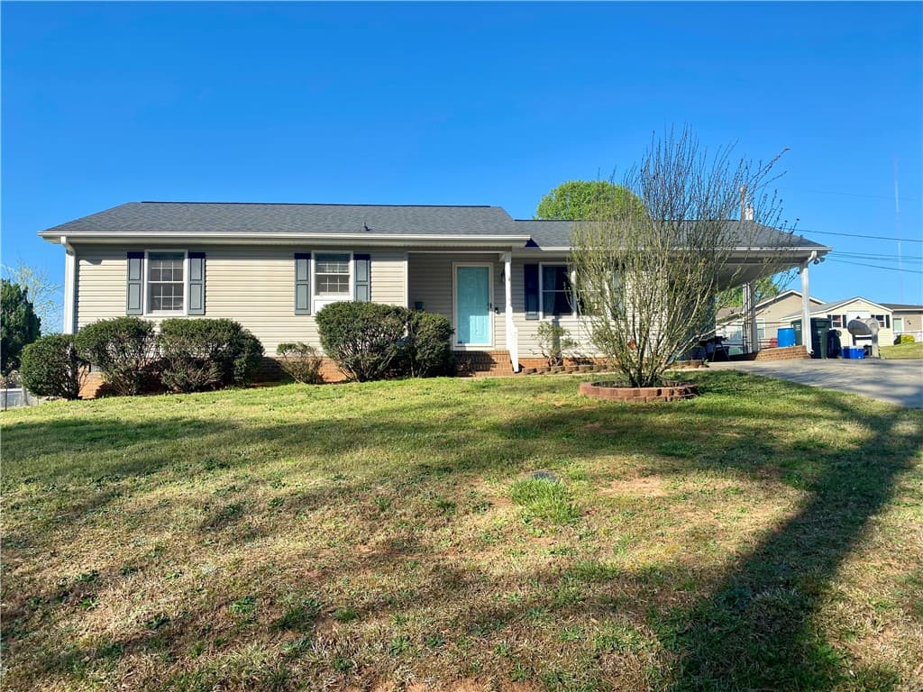 Property image 2 at 218 Maple Drive, Anderson, SC 29621