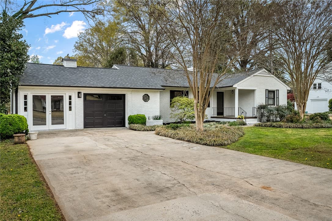 Property image 3 at 1112 Greenacres, Anderson, SC 29621