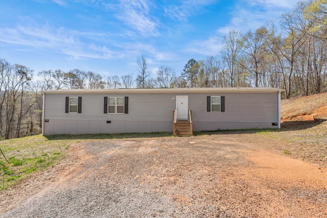 Camelot Court, Piedmont Community