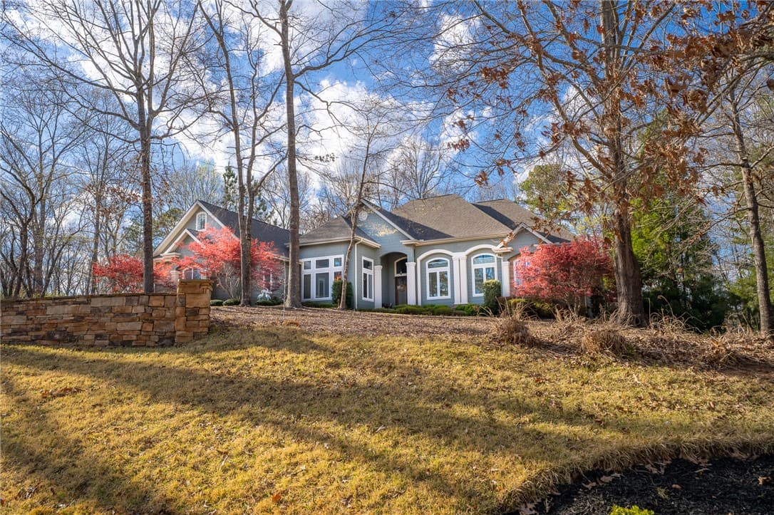 Property image 2 at 207 Briarledge Drive, Seneca, SC 29672