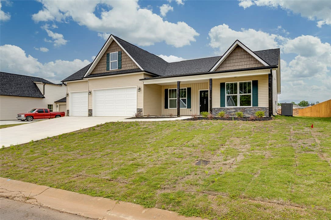 Property image 2 at 108 Walters Way, Pickens, SC 29671