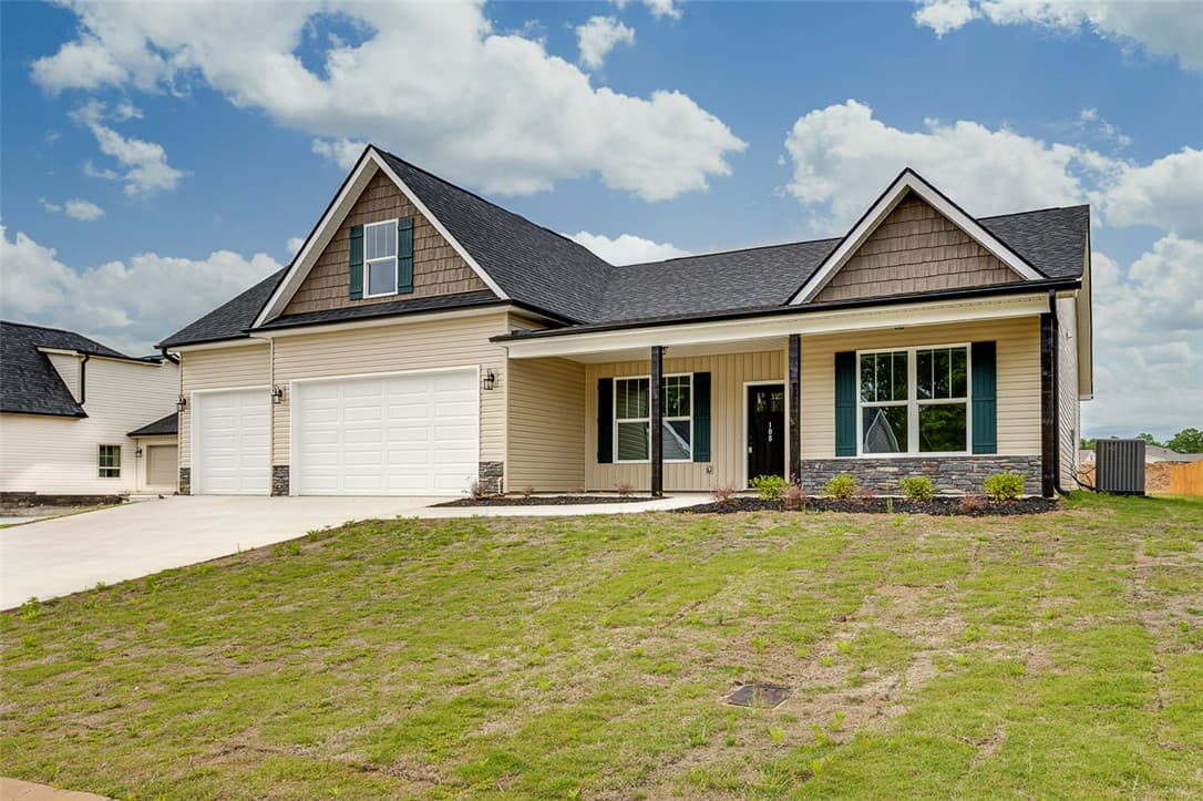 Property image 3 at 108 Walters Way, Pickens, SC 29671