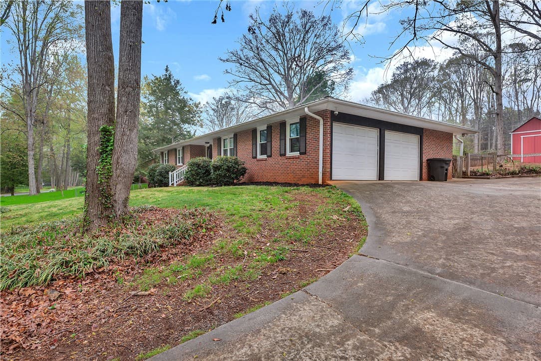 Property image 3 at 403 Brookgreen Drive, Anderson, SC 29625