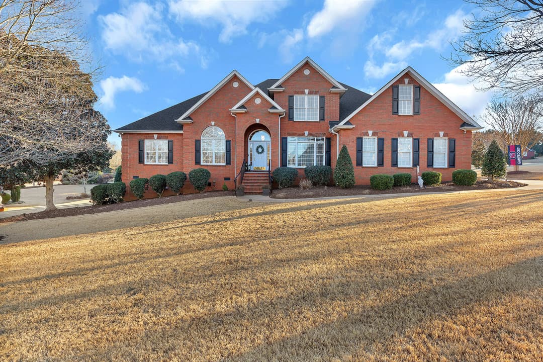 The Meadows, Anderson Community