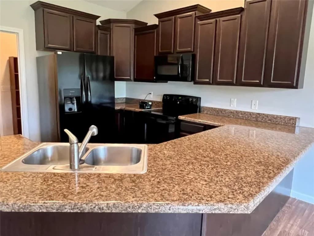 Property image 3 at 325 S Stonegate Drive, Seneca, SC 29678