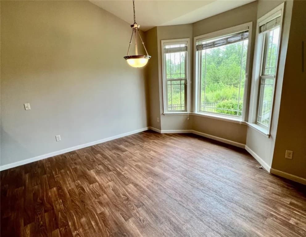 Property image 5 at 325 S Stonegate Drive, Seneca, SC 29678