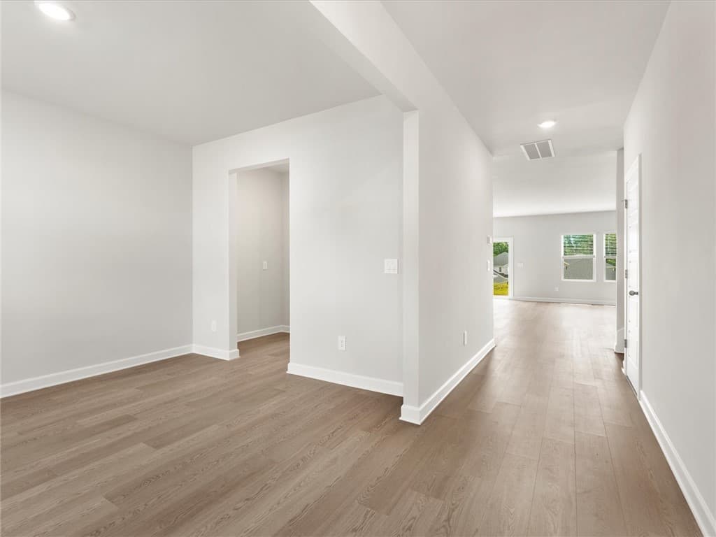 Property image 3 at 762 Treeline Road, Moore, SC 29369