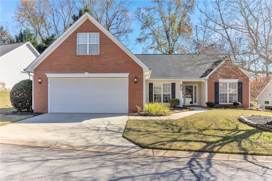 313 Lexington Place Way