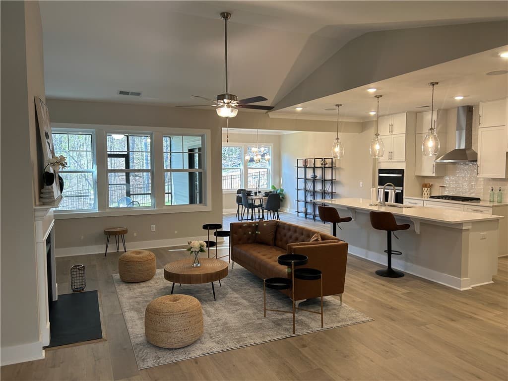 Property image 3 at 118 Shale Drive, Central, SC 29630