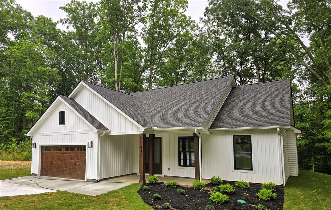 Lakewood Height, Liberty Community
