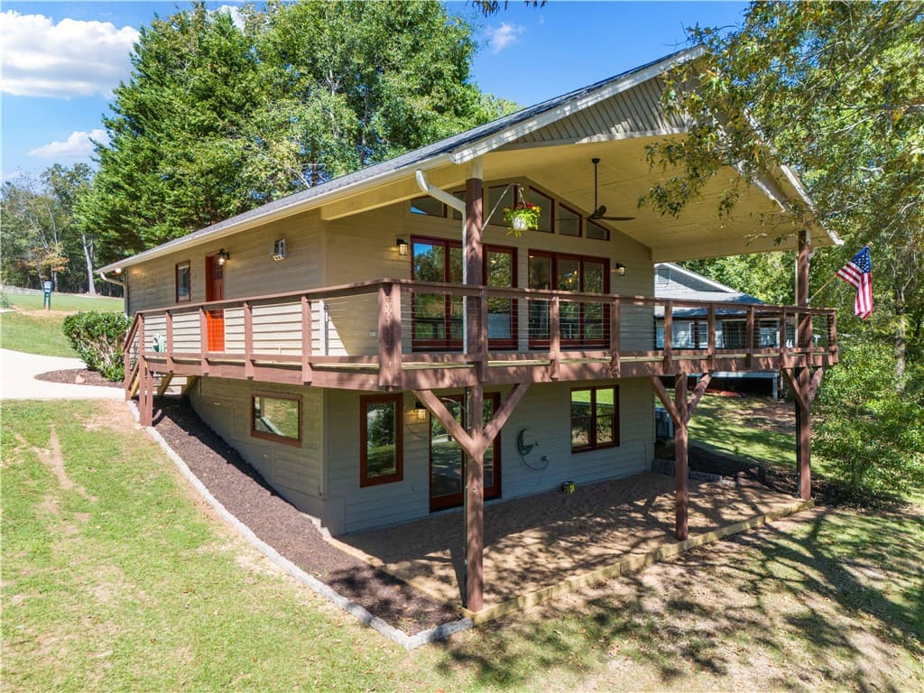 Property image 2 at 715 Twilight Court, Seneca, SC 29672