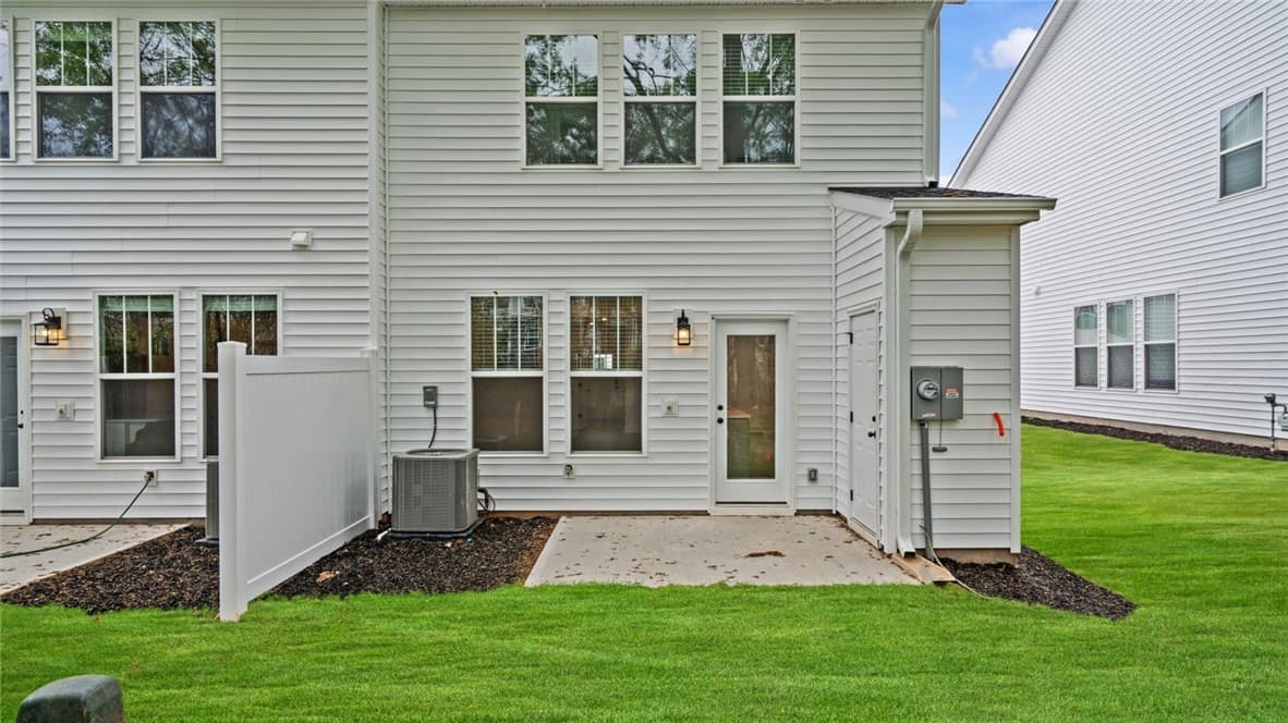 Property image 3 at 538 Harebell Way, Greenville, SC 29617