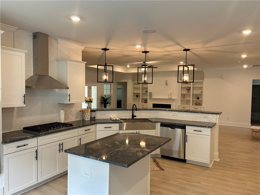 Property image 4 at 110 Shale Drive, Central, SC 29630