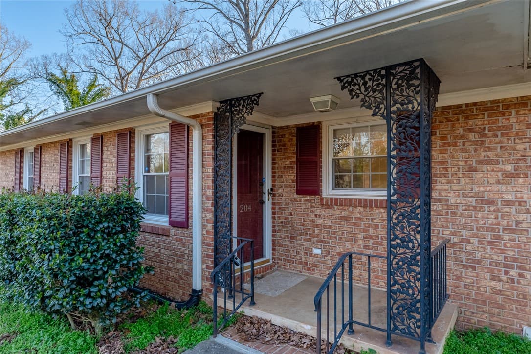 Property image 3 at 204 Clarke Stream Drive, Anderson, SC 29621