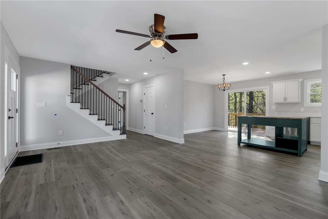 Property image 4 at 3064 Woodale Circle, Seneca, SC 29678