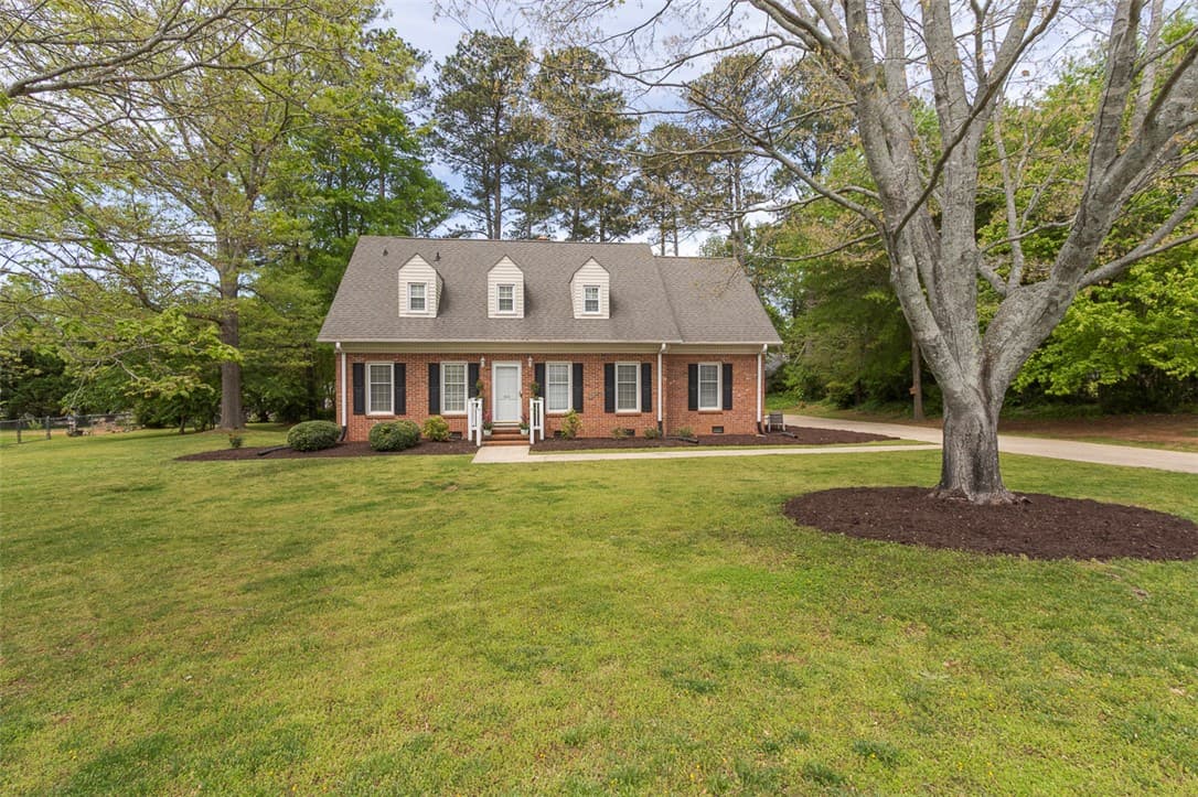 611 Regency Circle