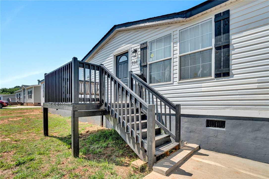Property image 2 at 104 Garrett Maxwell Road, Anderson, SC 29626