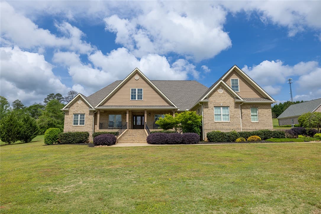 Chestnut Springs, Williamston Community