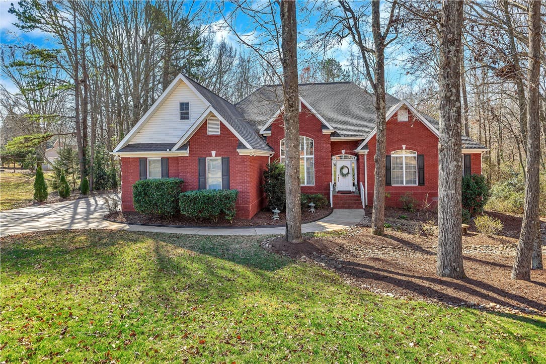Brittany Park, Anderson Community