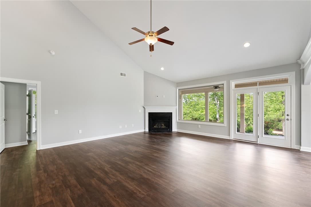 Property image 5 at 136 Modesto Lane, Simpsonville, SC 29681
