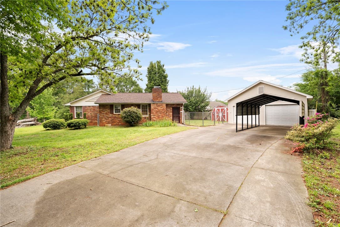 Property image 4 at 209 Brentwood Circle, Anderson, SC 29625