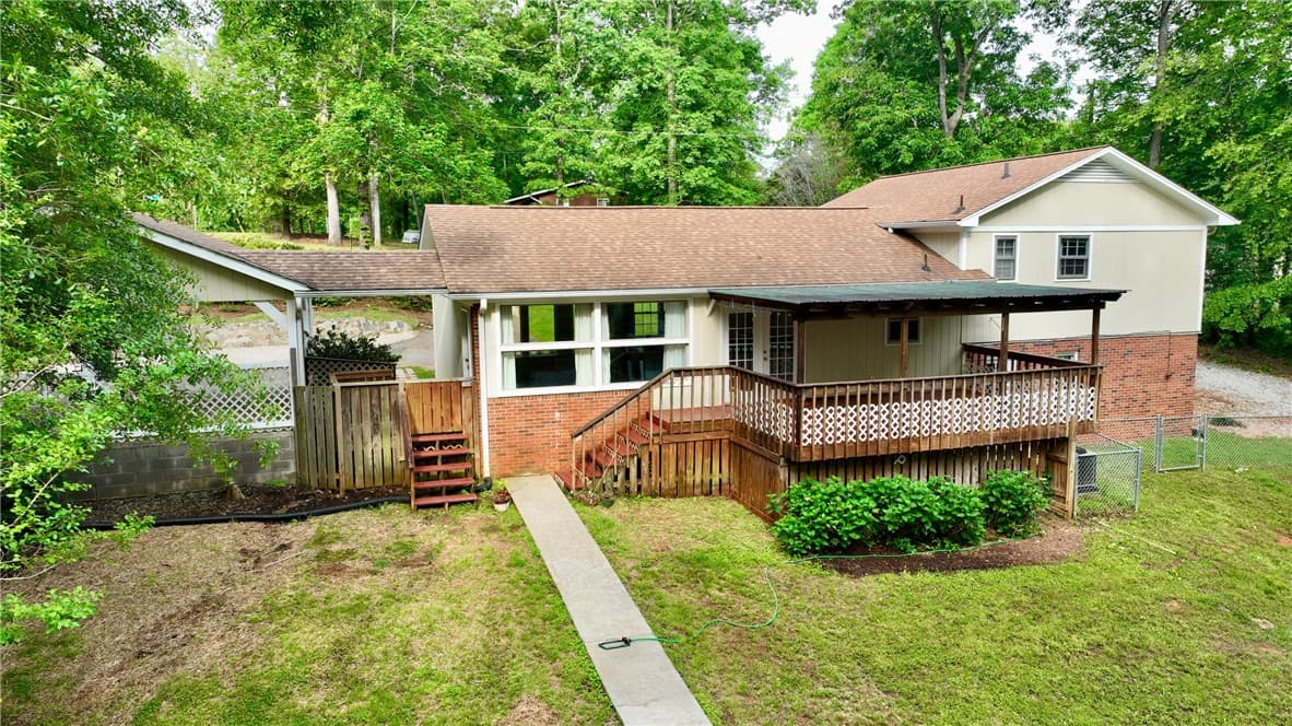 Property image 4 at 100 Shady Lane, Seneca, SC 29678