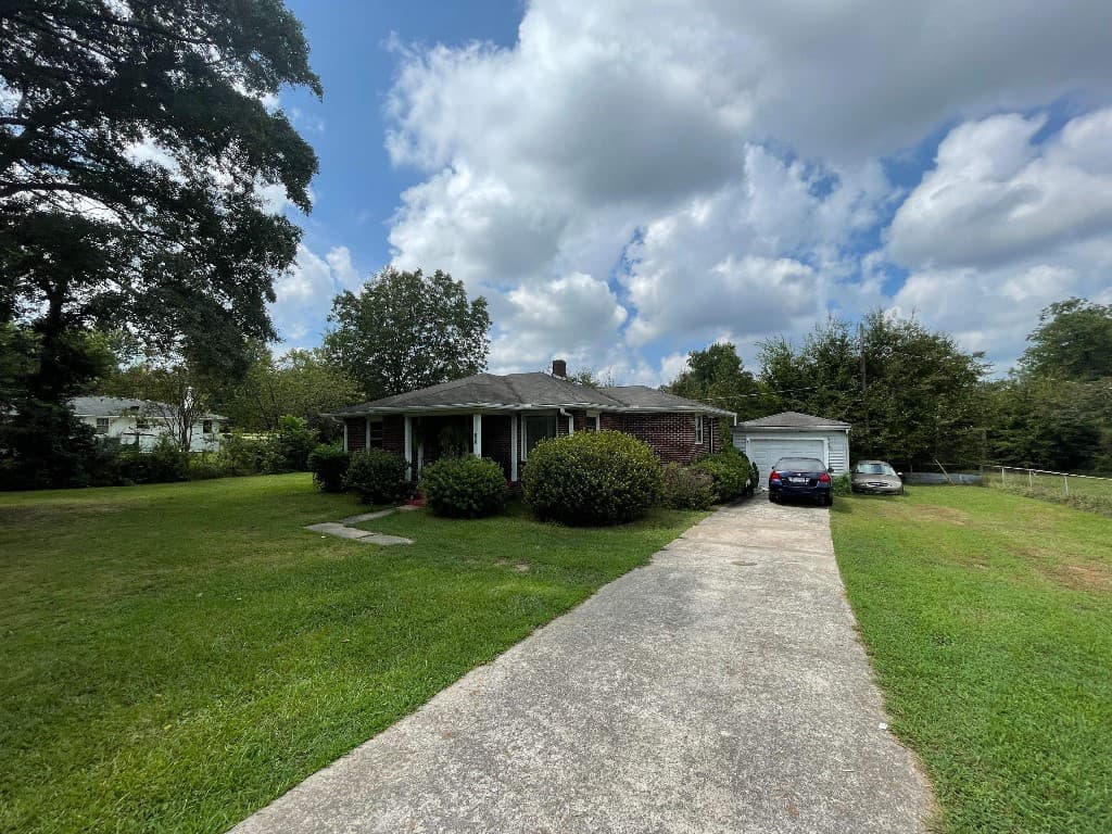 Property image 2 at 407 Emma Street, Anderson, SC 29626