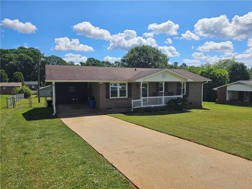Pine Forest Sub, Anderson Community