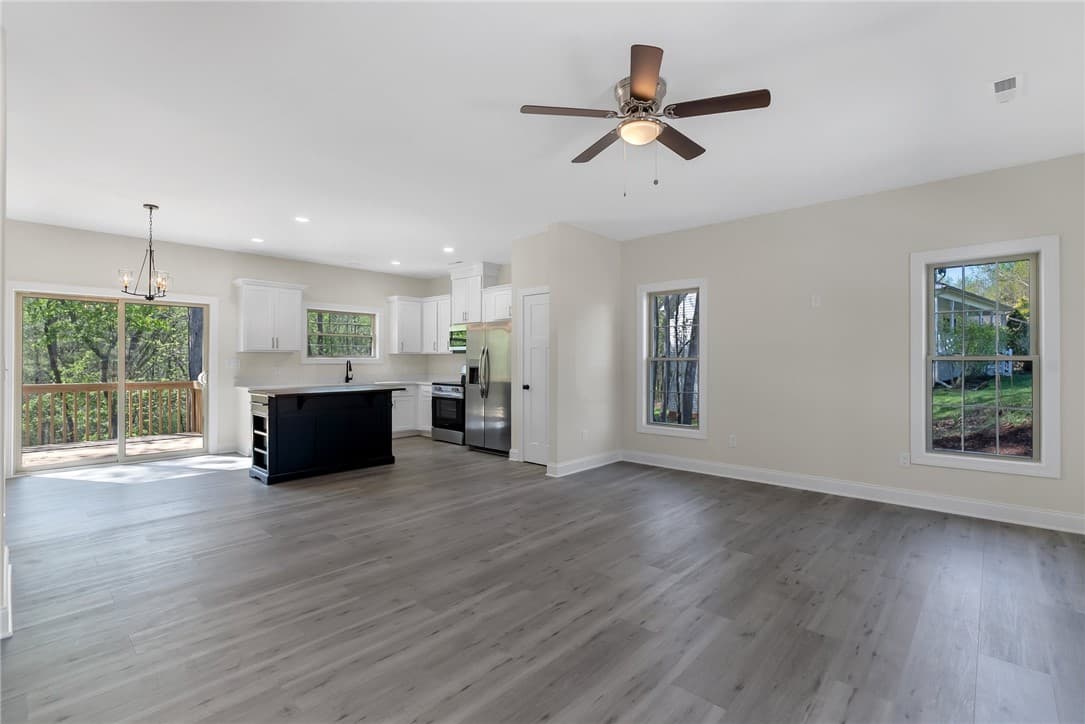 Property image 2 at 3062 Woodale Circle, Seneca, SC 29678