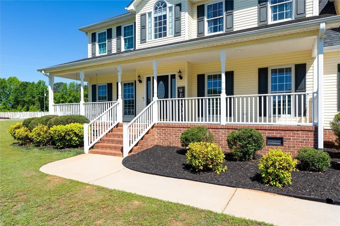 Property image 2 at 205 Pebble Brook Lane, Belton, SC 29627