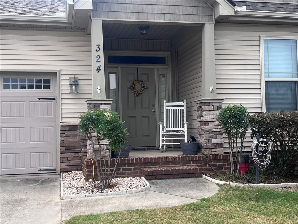 Property image 2 at 324 Stonegate Drive, Seneca, SC 29678